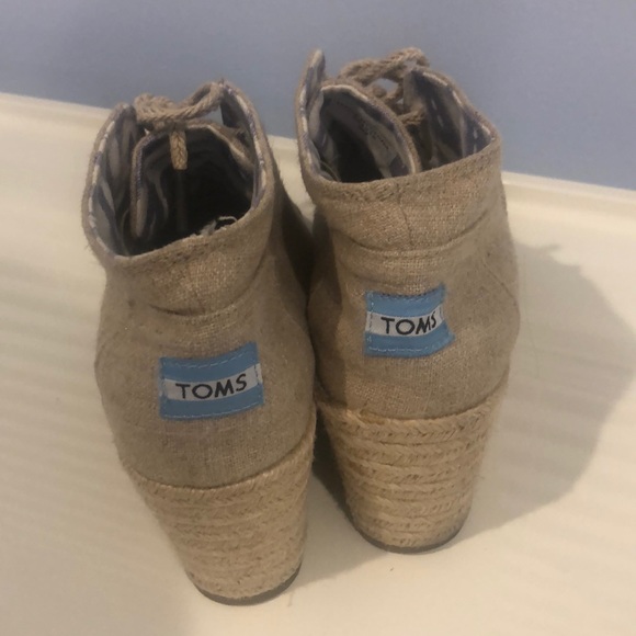 Toms - Picture 5 of 6